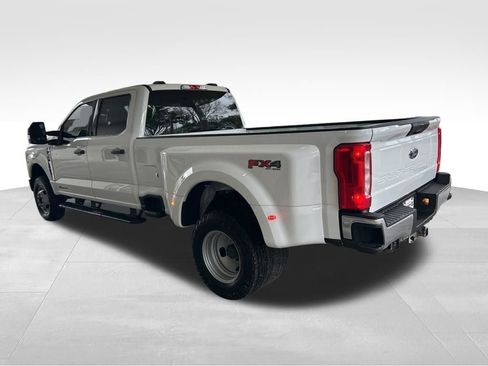 Used 2024 Ford F350 XLT w/ FX4 Off-Road Package AWD/4WD image 4
