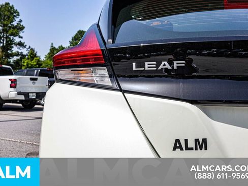 Used 2025 Nissan Leaf SV Plus image 16