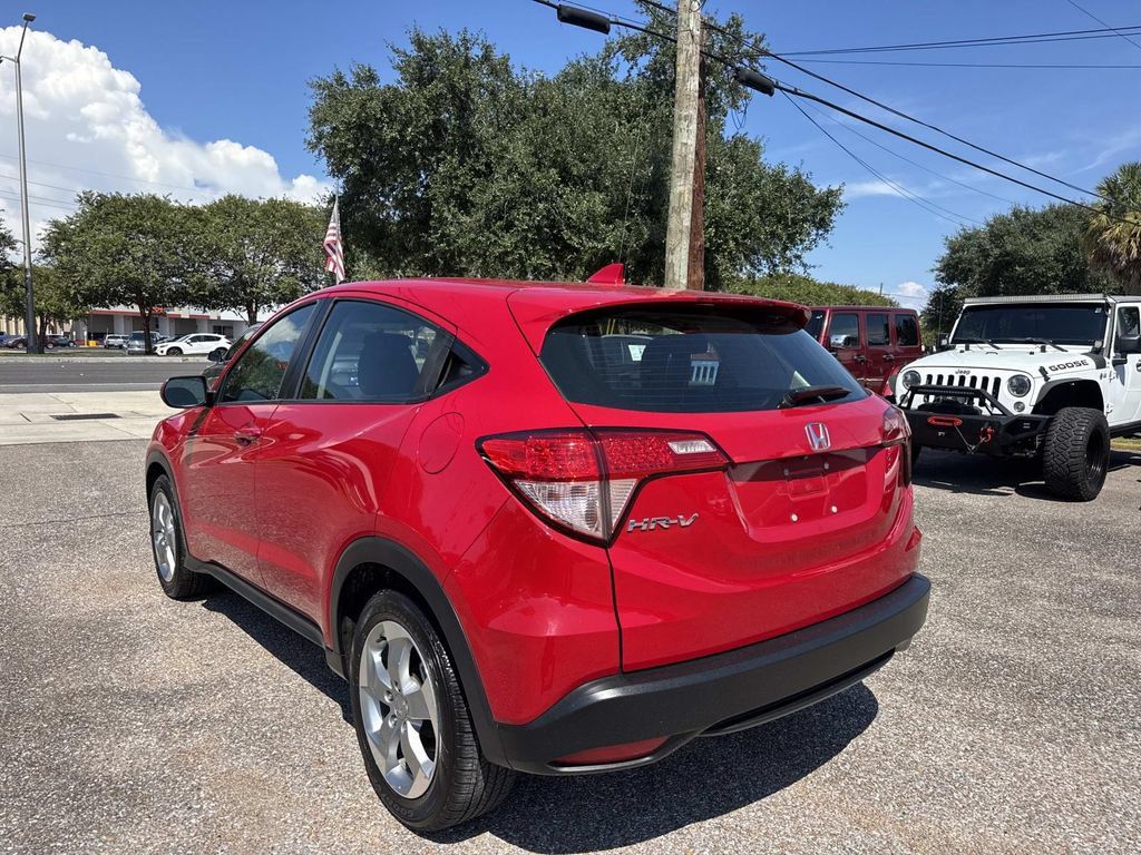 Used 2017 Honda HR-V LX image 6