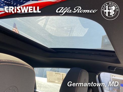 Used 2024 Alfa Romeo Tonale Ti image 41