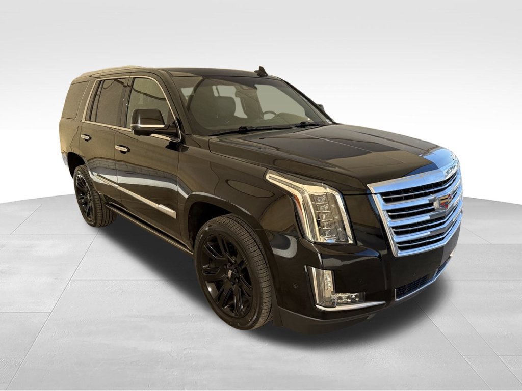 Used 2018 Cadillac Escalade Platinum AWD/4WD image 4