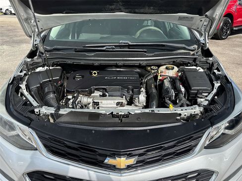 Used 2016 Chevrolet Cruze LT w/ Convenience Package FWD image 28