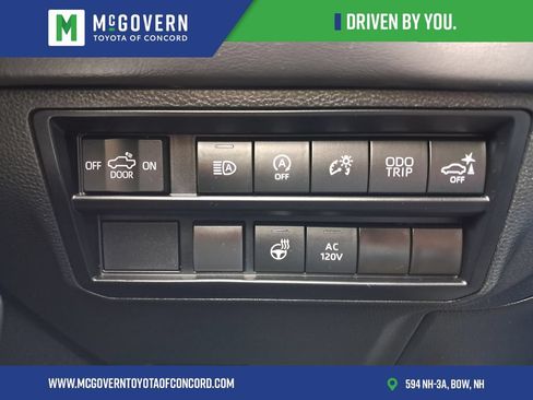 Used 2023 Toyota Tundra Platinum AWD/4WD image 31