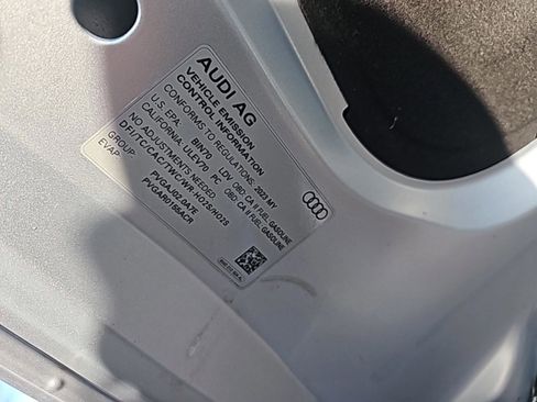 Used 2023 Audi A4 2.0T Premium w/ Convenience Package image 11