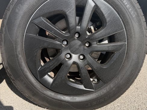 Used 2018 Toyota Prius Two w/ Prius Two Safety Plus Package FWD image 9