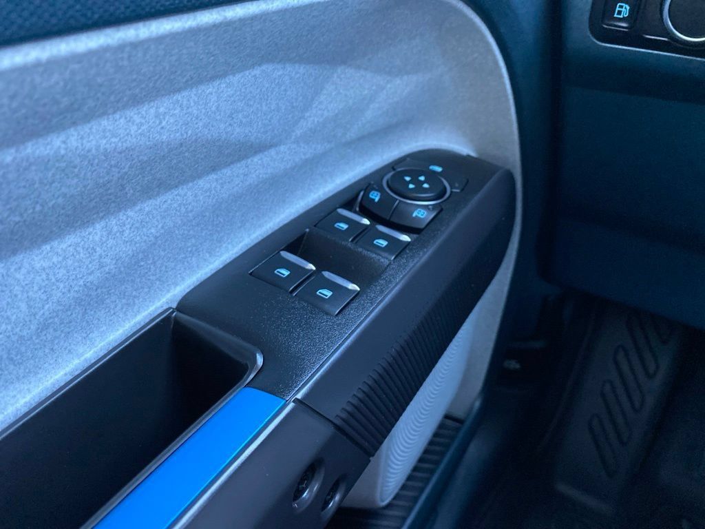 Used 2025 Ford Maverick XLT w/ XLT Luxury Package FWD image 29