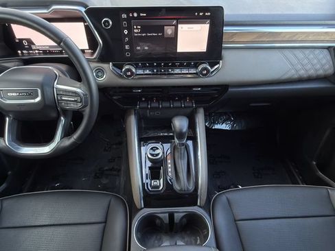 Certified 2023 GMC Canyon Denali w/ Denali Black Edition AWD/4WD image 18