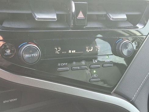 Used 2023 Toyota Camry SE image 15