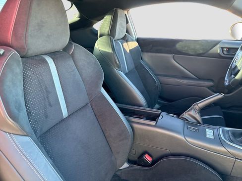 Used 2024 Toyota GR86 Premium image 26