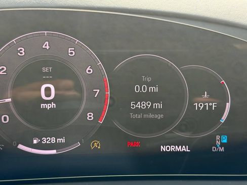 Used 2025 Porsche Cayenne AWD/4WD image 14