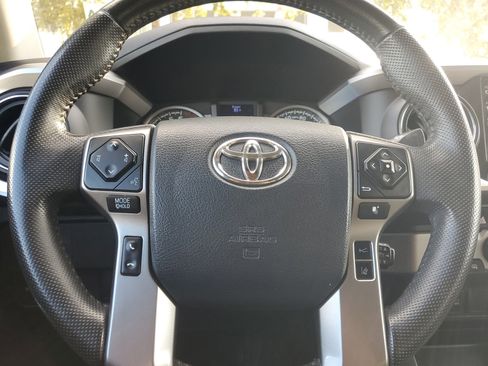 Used 2020 Toyota Tacoma SR5 image 20