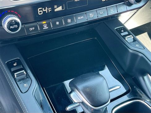 Used 2022 Kia Telluride EX w/ EX Premium Package image 21