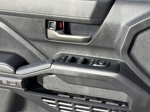 Used 2024 Toyota Tacoma TRD Sport image 22