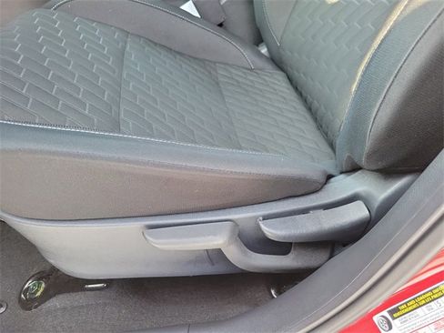 Used 2023 Nissan Kicks SV image 9