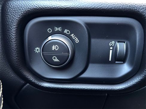 Used 2024 RAM 3500 Big Horn image 19