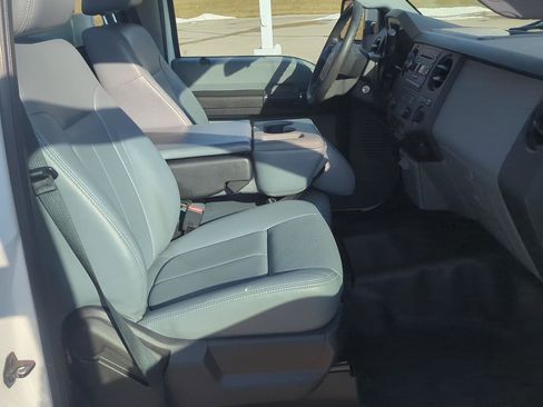 Used 2016 Ford F250 XL w/ Power Equipment Group image 16