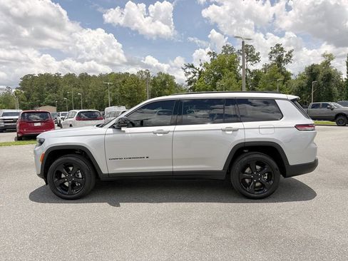 New 2026 Jeep Grand Cherokee L Limited AWD/4WD image 8