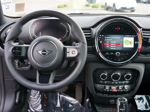 Used 2022 MINI Cooper Clubman S w/ Premium Package AWD/4WD image 20