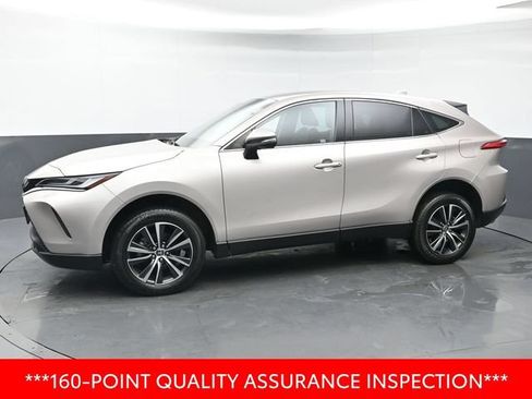Used 2024 Toyota Venza LE AWD/4WD image 2