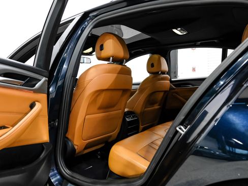 Used 2018 BMW 530i RWD image 47