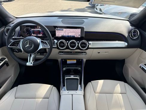 New 2026 Mercedes-Benz GLB 250 image 11