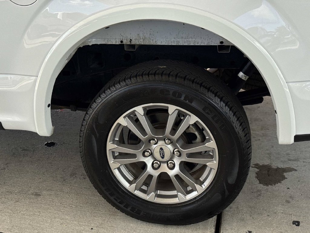 Used 2019 Ford F150 Lariat RWD image 5