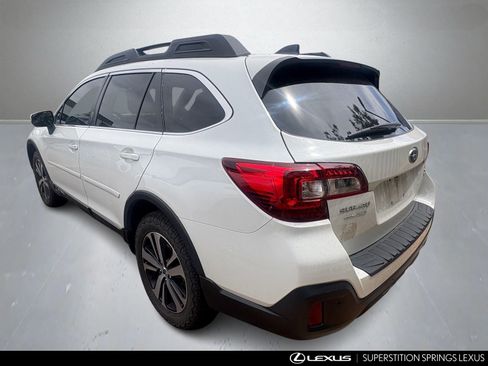 Used 2018 Subaru Outback 3.6R Limited image 4