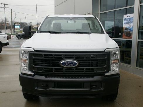 New 2026 Ford F250 XL w/ XL Off-Road Package image 6