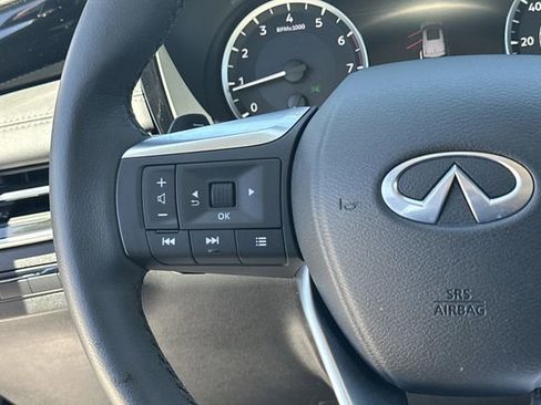 Used 2025 INFINITI QX60 Pure FWD image 11
