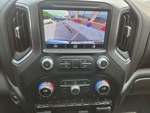 Used 2022 GMC Sierra 1500 Denali w/ Denali Premium Package AWD/4WD image 15
