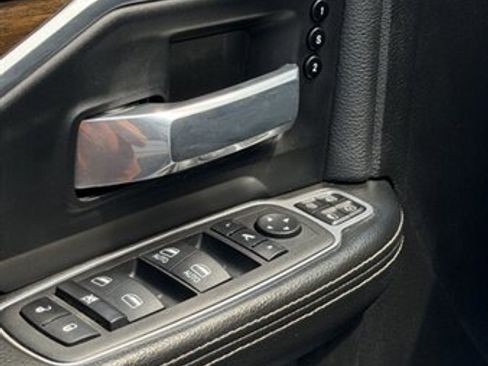 Used 2023 RAM 2500 Laramie AWD/4WD image 9