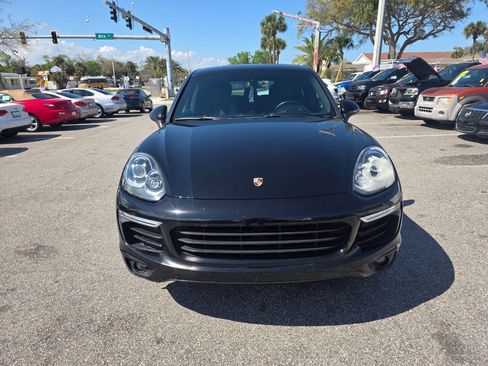 Used 2016 Porsche Cayenne AWD/4WD image 9