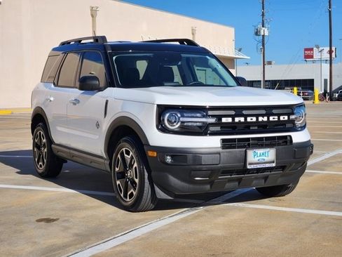 Used 2024 Ford Bronco Sport Outer Banks image 3