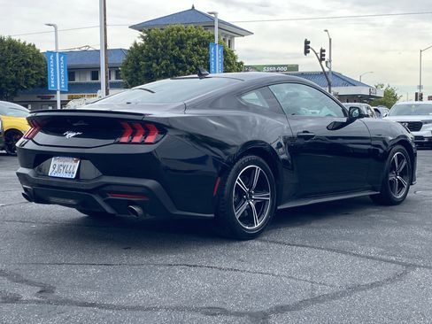 Used 2024 Ford Mustang Premium image 6