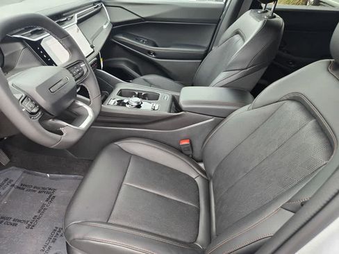 New 2026 Jeep Cherokee Overland image 20