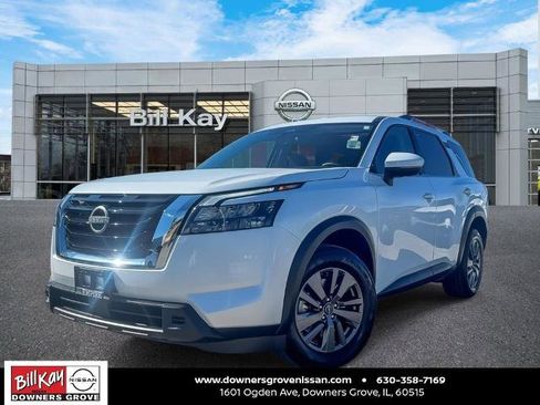 Certified 2025 Nissan Pathfinder SV w/ SV Premium Package image 1