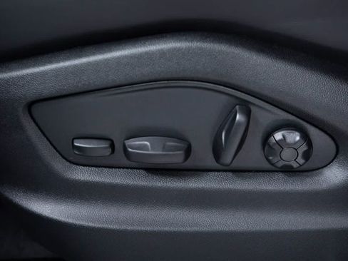 Certified 2026 Porsche Cayenne Coupe AWD/4WD image 25