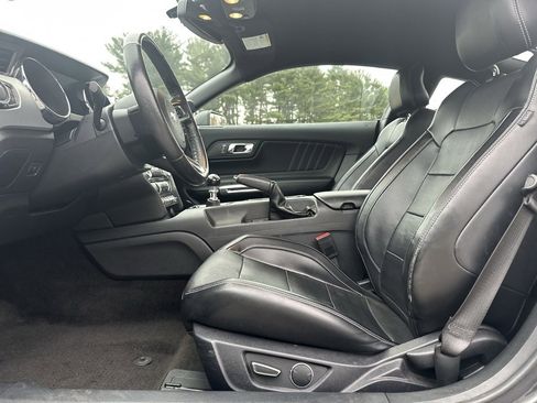 Used 2015 Ford Mustang GT Premium image 15