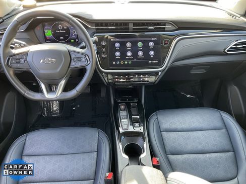 Used 2022 Chevrolet Bolt EUV LT w/ Convenience Package image 35