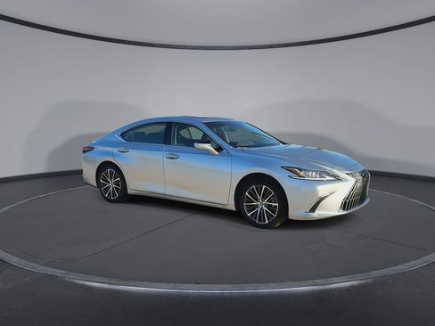 Used 2025 Lexus ES 350 w/ Premium Package FWD image 2