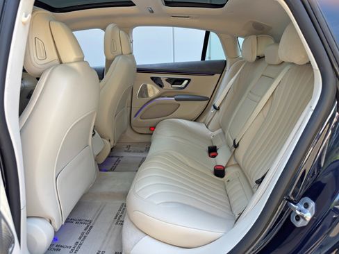 Used 2023 Mercedes-Benz EQS 580 4MATIC Sedan image 48