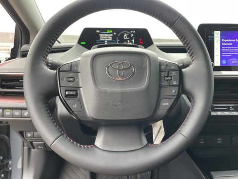 New 2026 Toyota Prius SE image 5