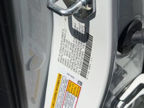 Used 2025 Acura Integra FWD image 19