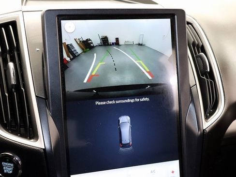 Used 2023 Ford Edge SEL image 18