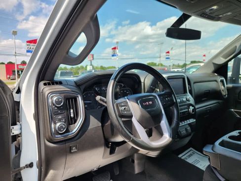 Used 2023 GMC Sierra 2500 SLE image 11