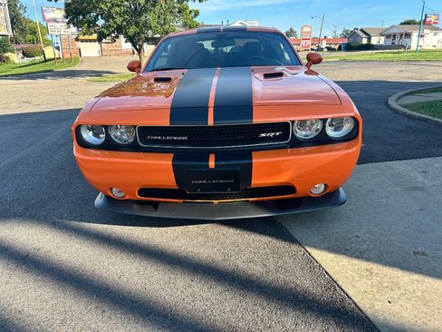 Used 2012 Dodge Challenger SRT8 RWD image 2