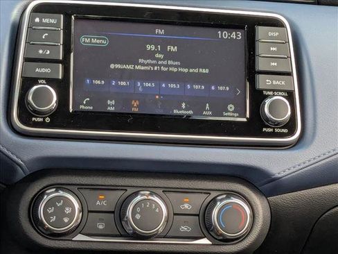 New 2025 Nissan Versa SV image 11