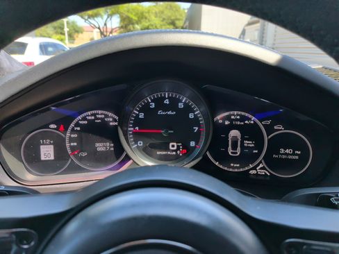 Used 2020 Porsche Cayenne Turbo AWD/4WD image 20