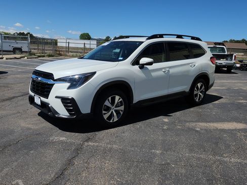Used 2023 Subaru Ascent Premium w/ Convenience Package AWD/4WD image 3