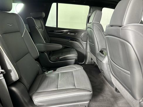 Used 2023 Cadillac Escalade Sport w/ LPO, ONYX Package AWD/4WD image 30